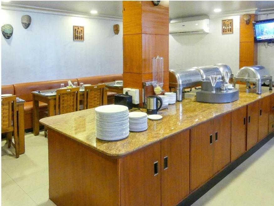 Meenakshi'S Sunshine Hotel Maduraj Zewnętrze zdjęcie