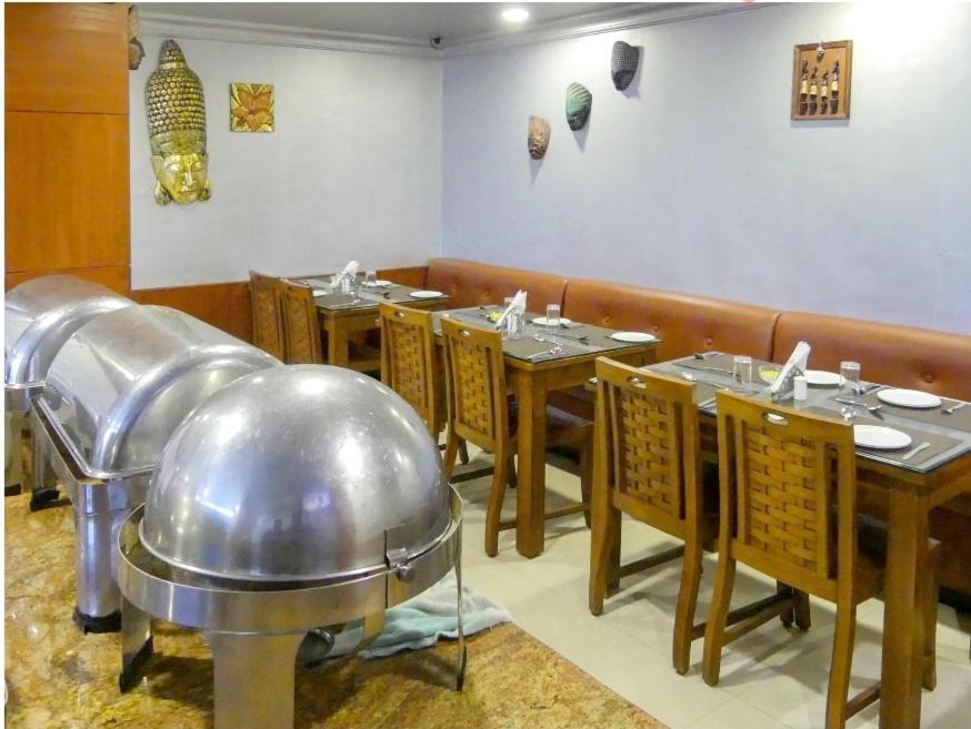 Meenakshi'S Sunshine Hotel Maduraj Zewnętrze zdjęcie